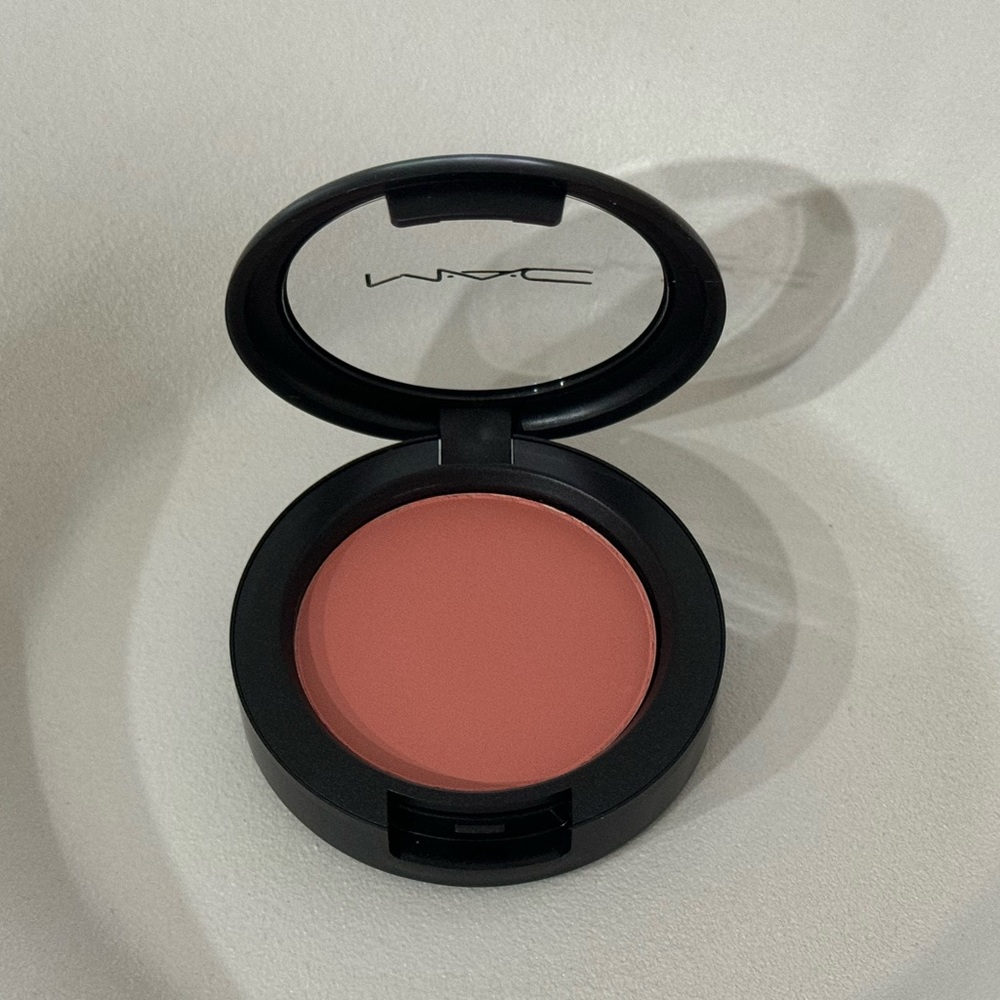 MAC Cosmetics Powder Blush Peaches (Sheertone)
